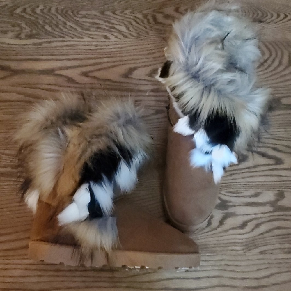 Fuzzy Boots